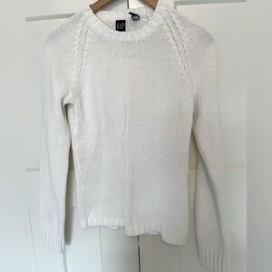 Gap crewneck sweater